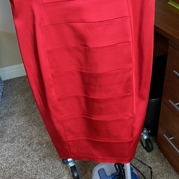 Beautiful Red Occasion Dress - Picture 3 of 10